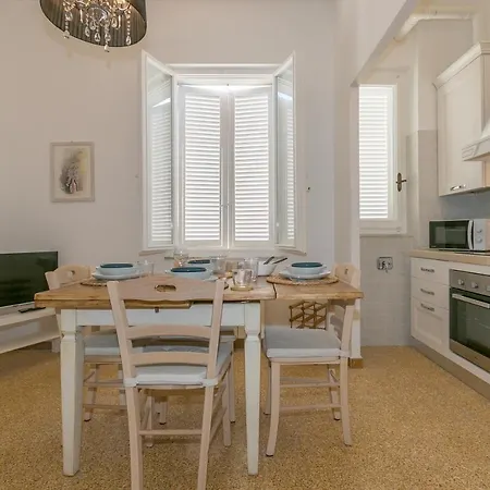 아파트 Brezza Marina *